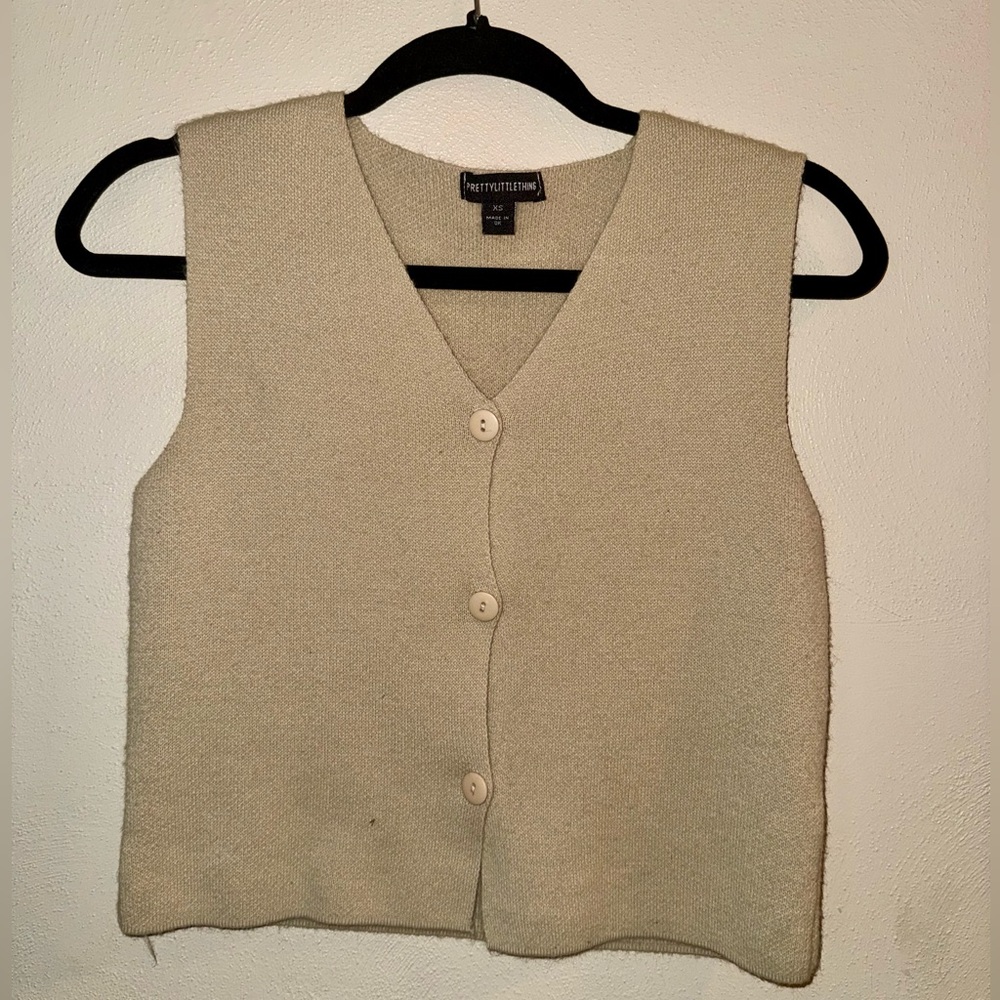 PrettyLittleThing Beige Sweater Vest